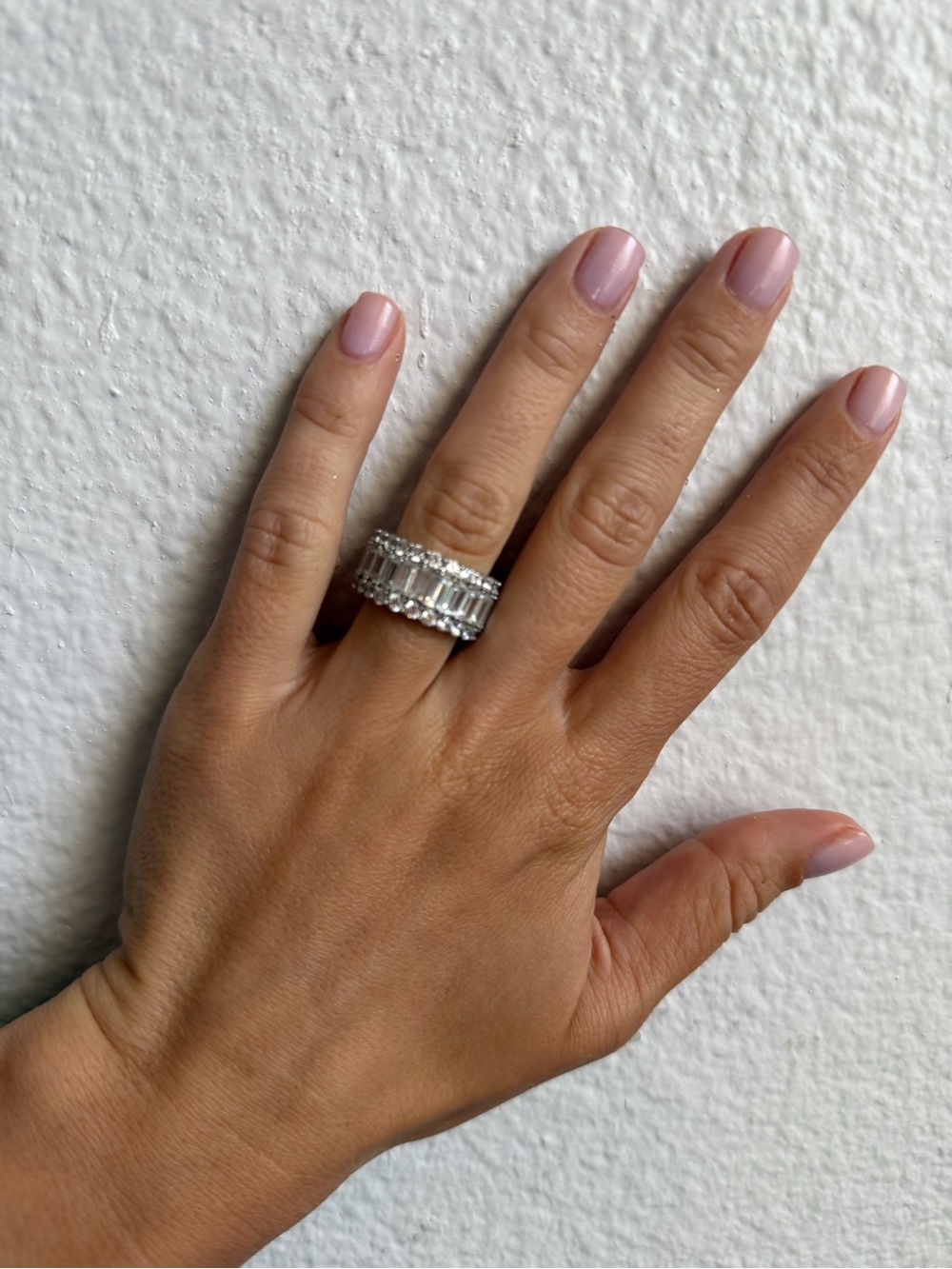 Elegant Crystal Statement Band Ring - Pink